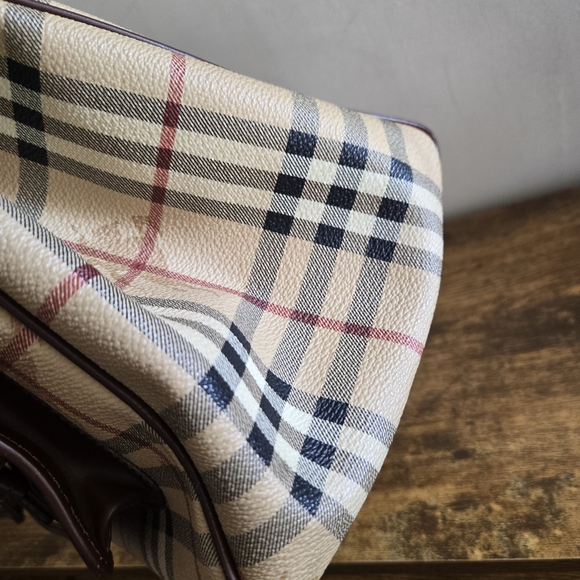 Burberry Beige and Brown Plaid Duffel Bag with Leather Trim - Picture 3 of 7